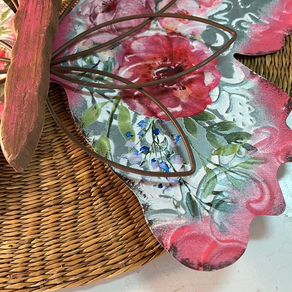 Beautiful Colorful Farmhouse Metal Butterfly Decor - Picture 3 of 10